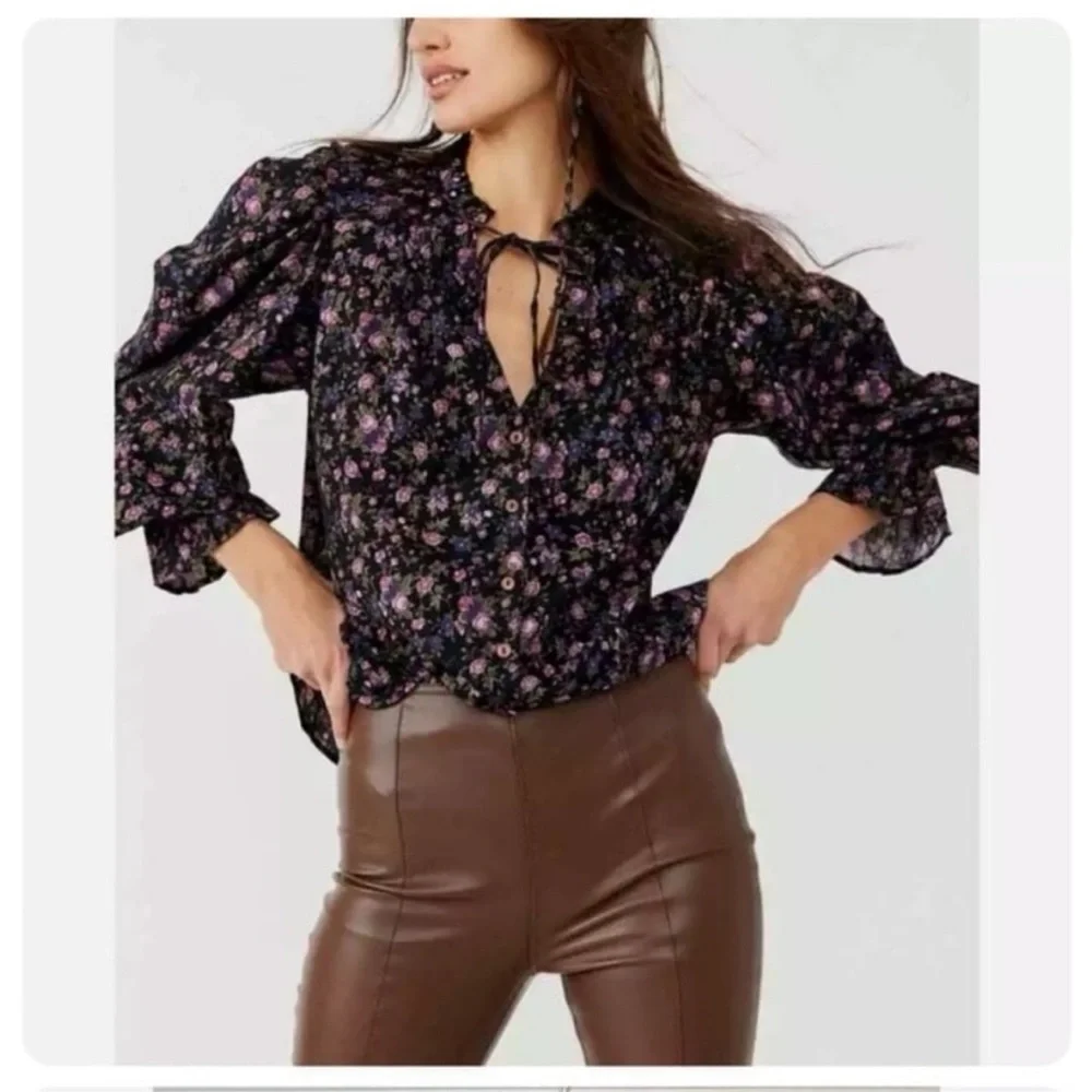 NEW! Free People Meant To Be Blouse Revolve Size Large Black Purple Floral boho - Picture 6 of 11